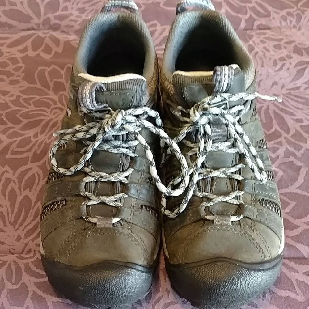 Keen hiking shoes